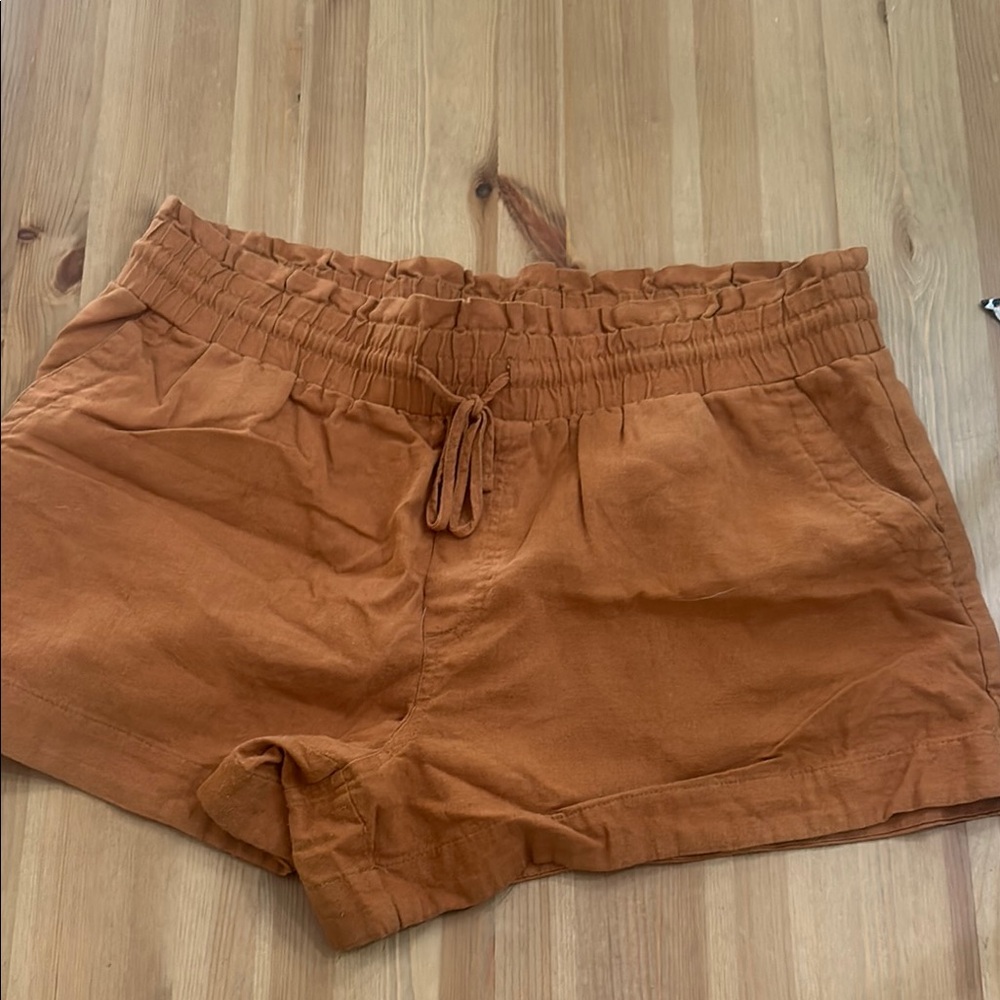 a new day Tan High Waist Shorts Elastic Waistband